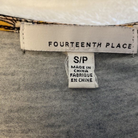 Women's Fourteenth Place Short Sleeve MIDI Floral Dress Size Small - Picture 3 of 3